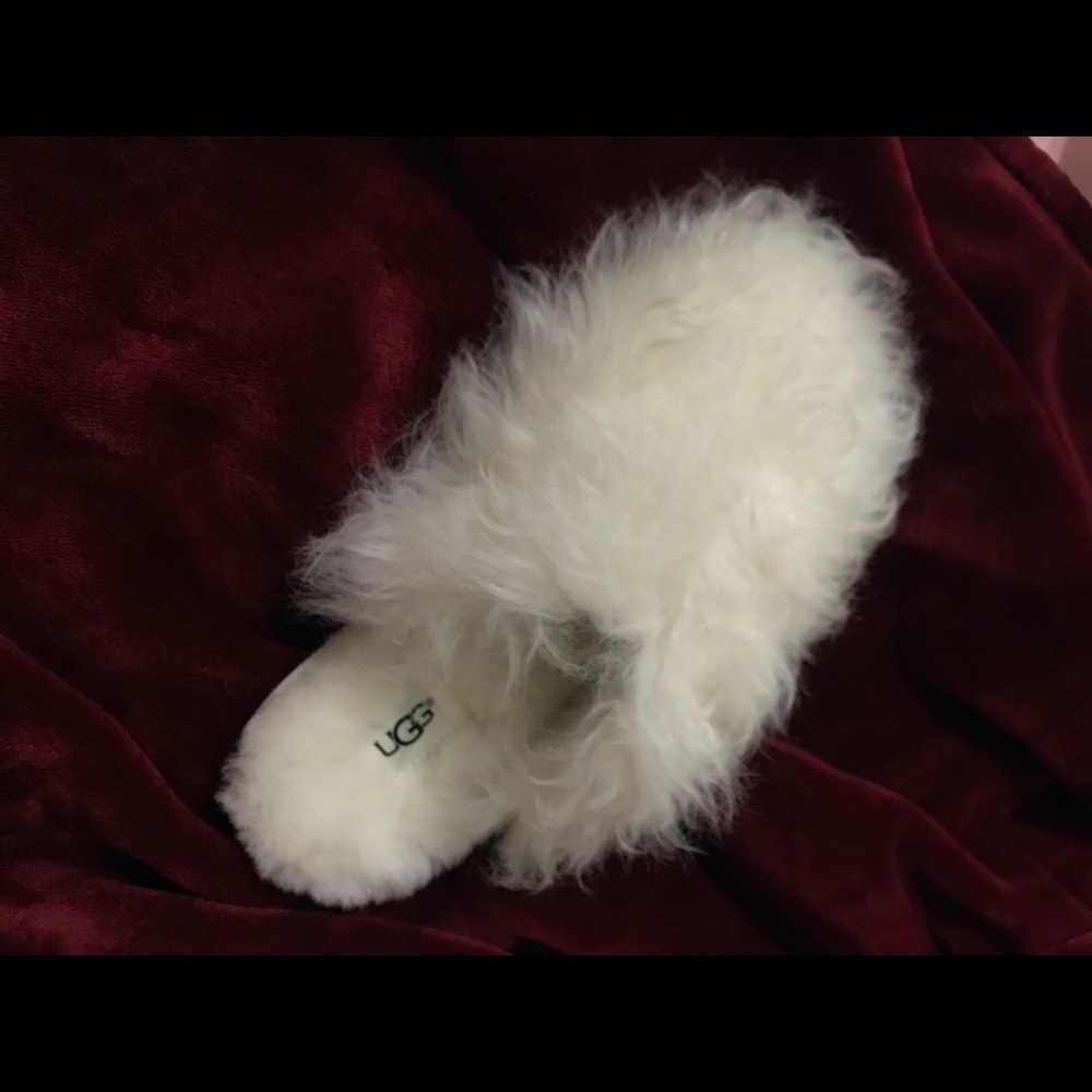 UGG’s Women’s Momma Mongolian Clogs